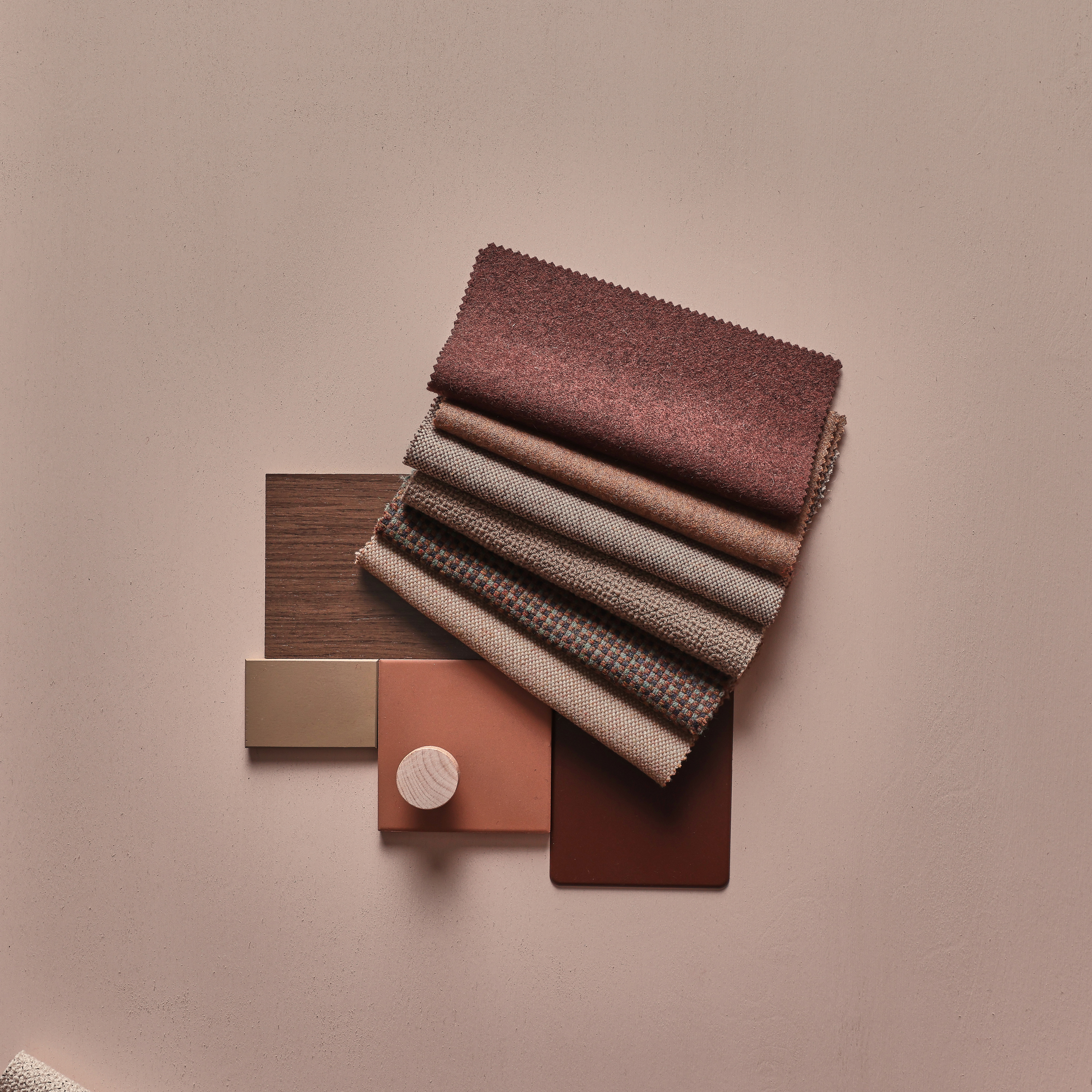 Pantone-Farbe des Jahres – Mocha Mousse spielend integrieren